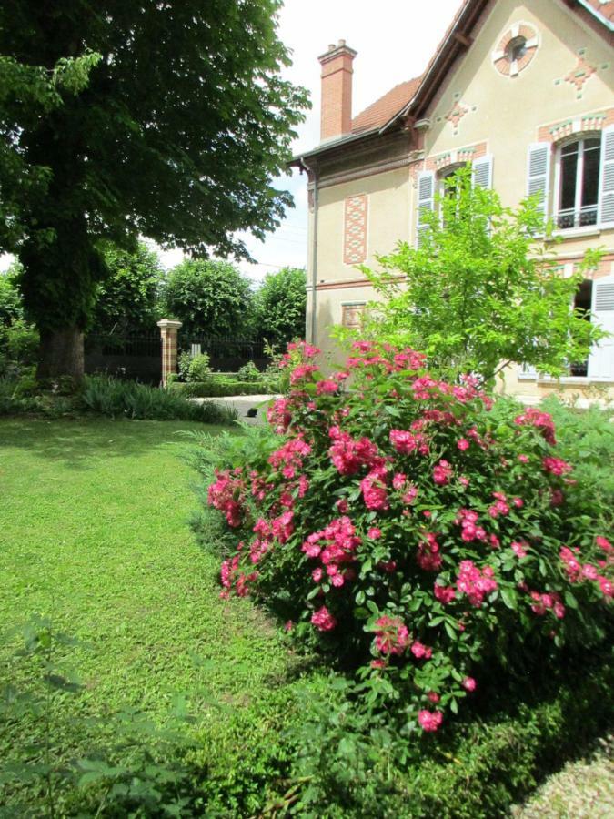 Villa Maziere Bourbon Conti Courlon-sur-Yonne Eksteriør bilde